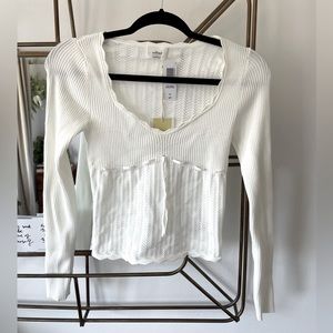 Aritzia Wilfred soloist top in light birch, size small, NWT.